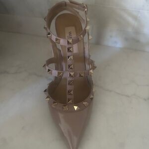 Valentino Garavani  Rockstud Grainy Leather Ankle Strap Pumps 100 Mm